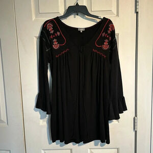Vizio Tunic Black Top Size Medium